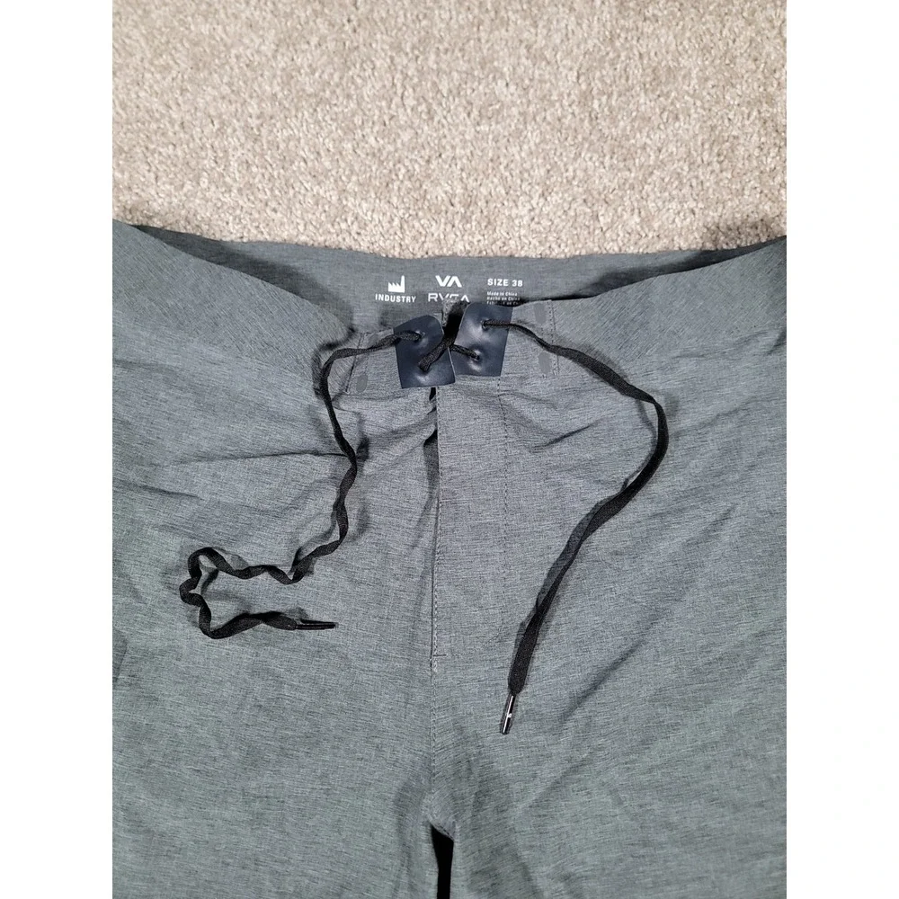 RVCA Board Shorts Size 38 Gray Drawstrings Beach Surf Zipper Pocket Swimwear Men